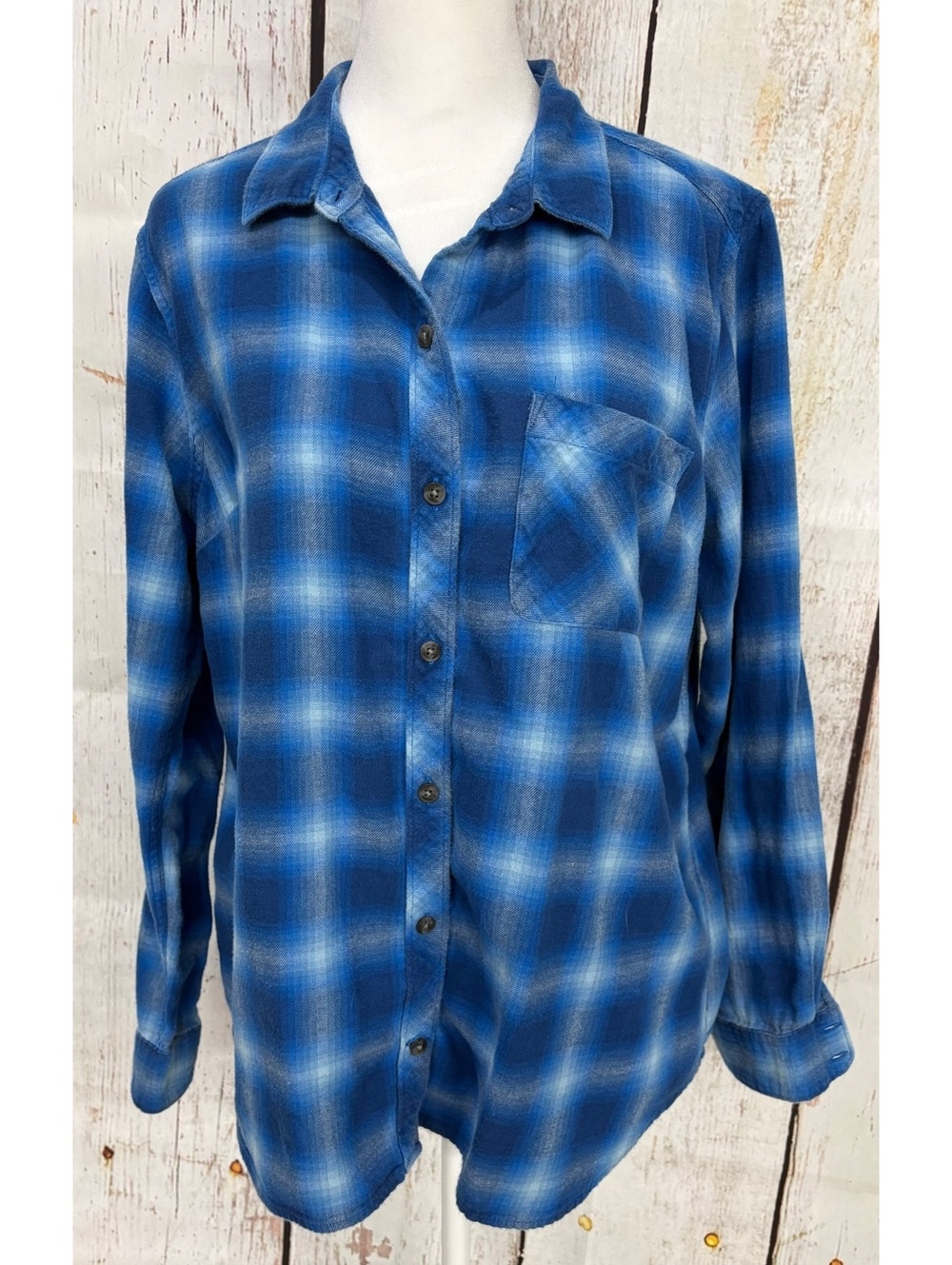 Eddie Bauer Women’s Blue Plaid Flannel Button Down Long Sleeve Shirt Size XL